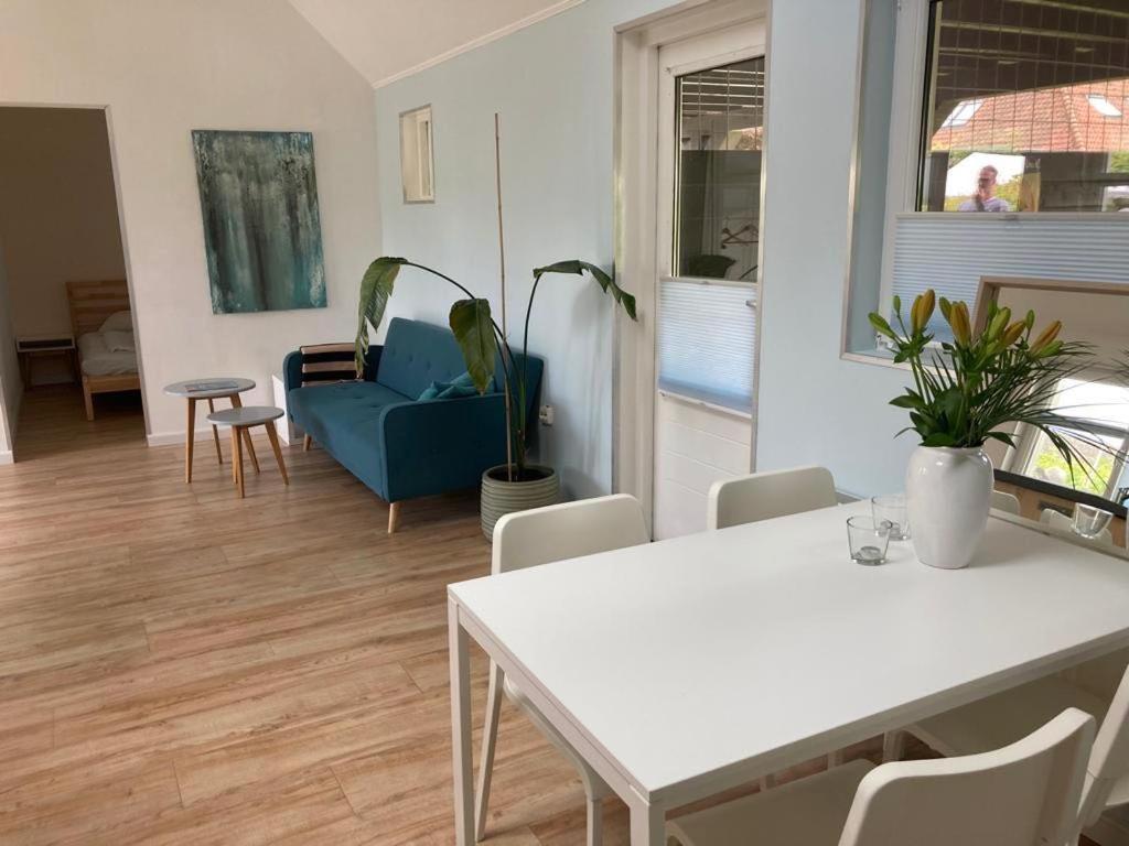 The Bee - Trekkershuts & Apartment Opperdoes Exterior photo