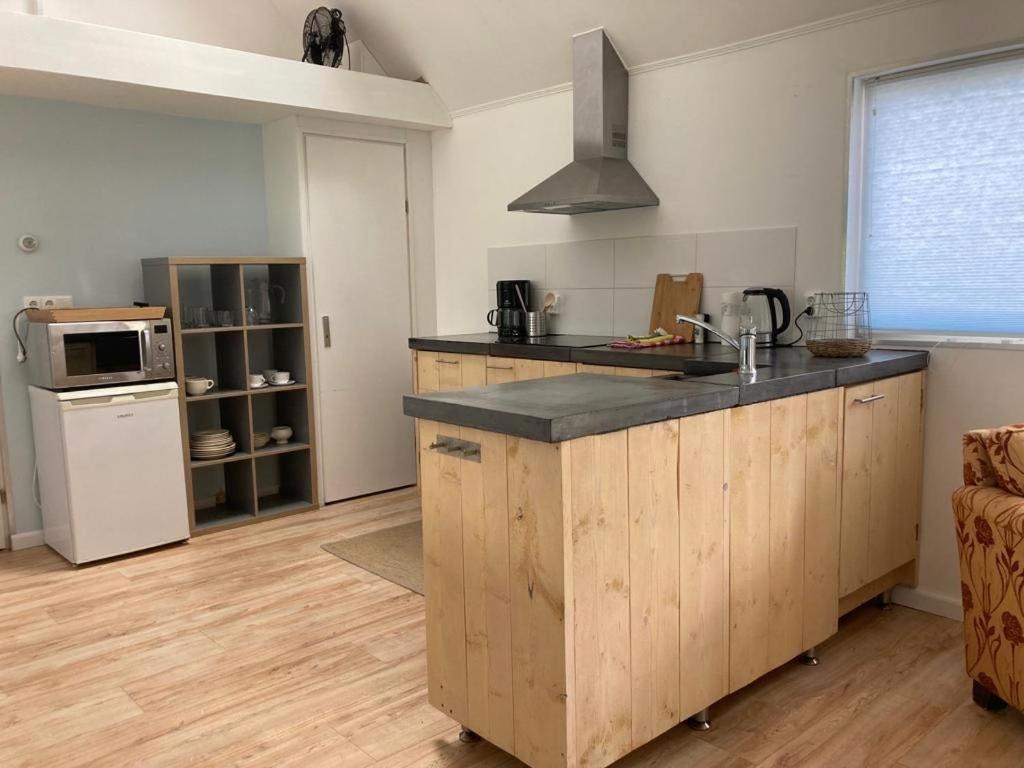 The Bee - Trekkershuts & Apartment Opperdoes Exterior photo