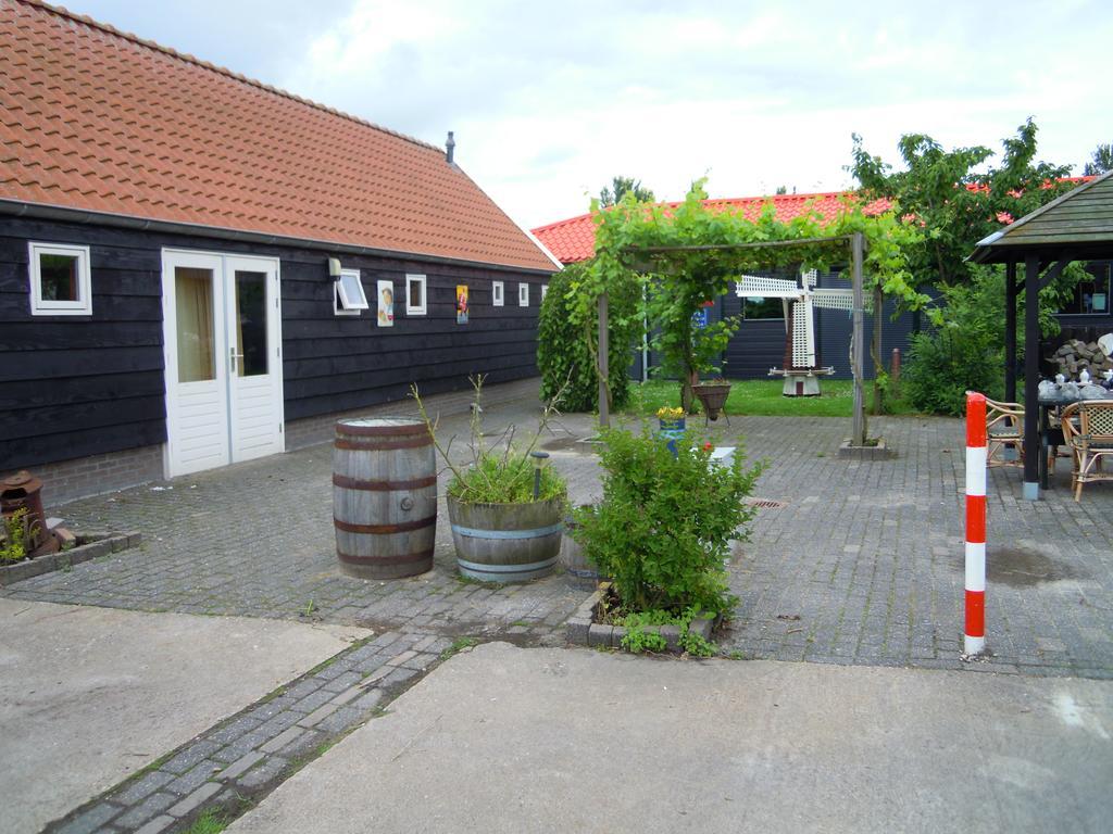 The Bee - Trekkershuts & Apartment Opperdoes Exterior photo